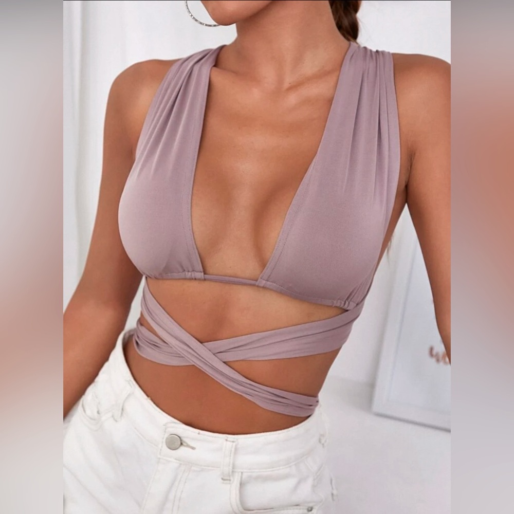 NWOT!!! ☀️ Crisscross Mauve Tie Back Crop Top